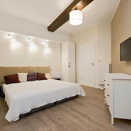 Jewish Quarter - 54 Starowislna Street Apartment คราคูฟ ภายนอก รูปภาพ